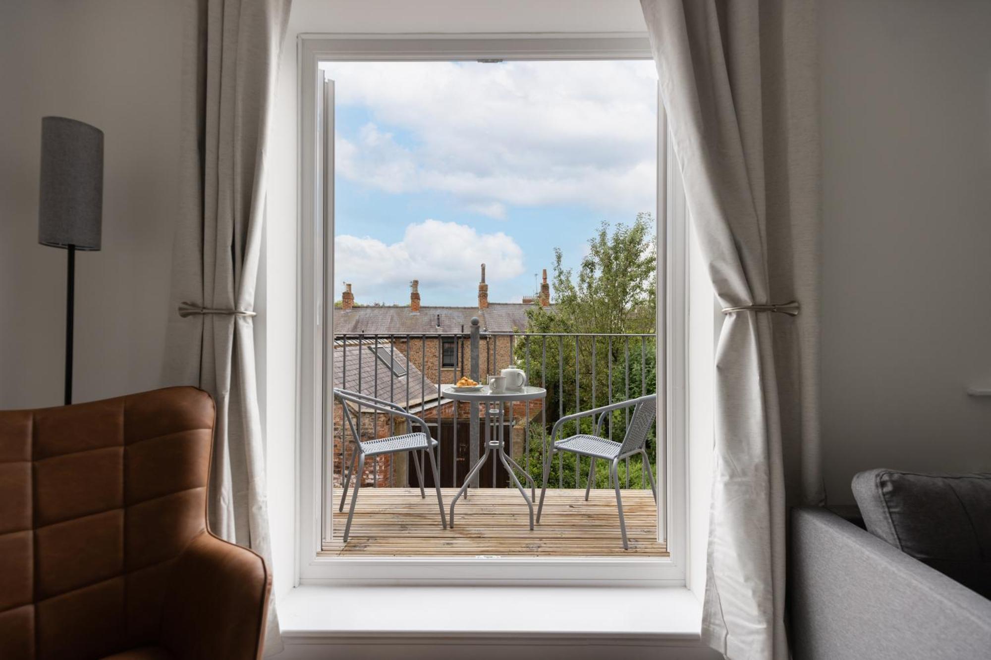 Micklegate House Modern Comfort In Historic York Exterior photo
